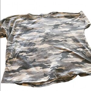 Pixi and Ivy sz XL camp t shirt excellent condition